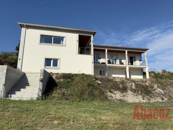 Image No.29-3 Bed Villa for sale