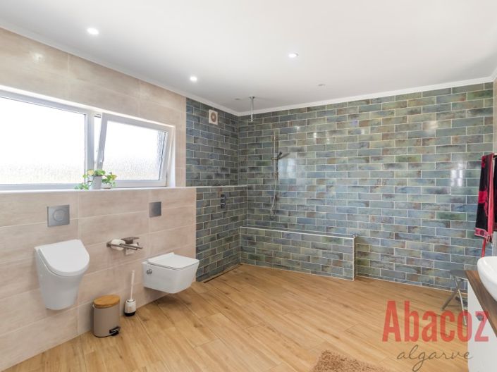 Image No.11-2 Bed Villa for sale