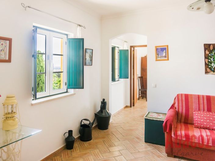 Image No.7-1 Bed House for sale