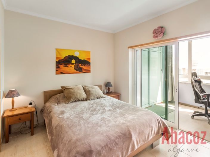 Image No.12-4 Bed Apartment for sale