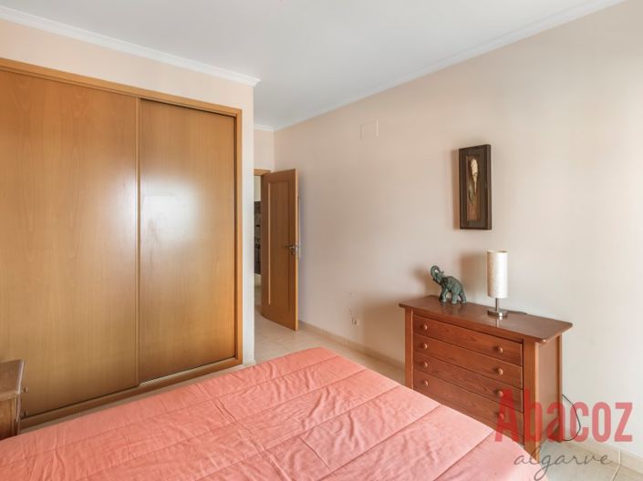 Image No.15-4 Bed Apartment for sale