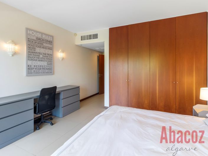 Image No.19-3 Bed Apartment for sale