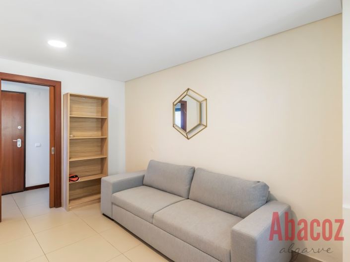 Image No.25-3 Bed Apartment for sale