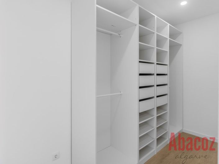 Image No.22-Appartement de 3 chambres à vendre à Lagos