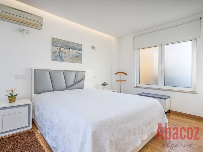 Image No.31-4 Bed Villa for sale