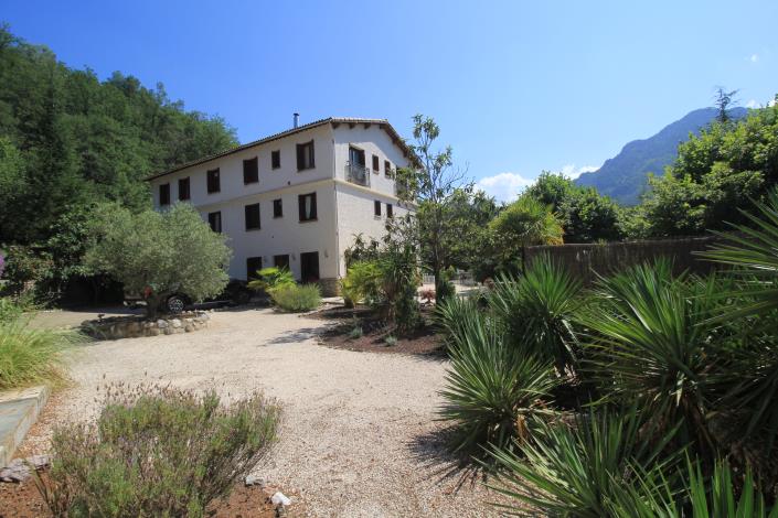 Image No.24-14 Bed Country Property for sale