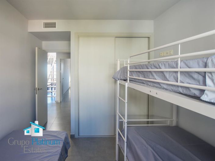 Image No.20-2 Bed Property for sale