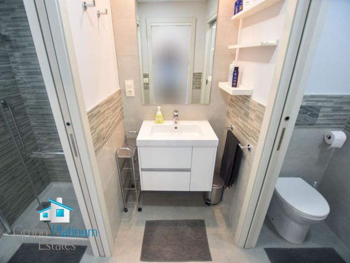 Image No.24-2 Bed Property for sale