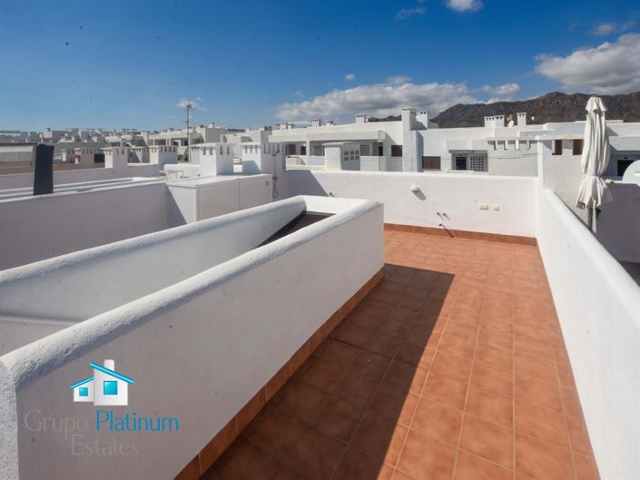 Image No.27-2 Bed Property for sale