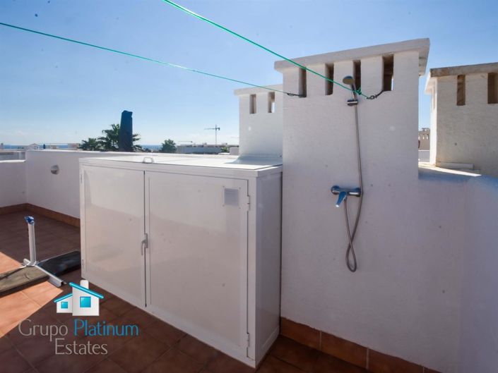 Image No.28-2 Bed Property for sale