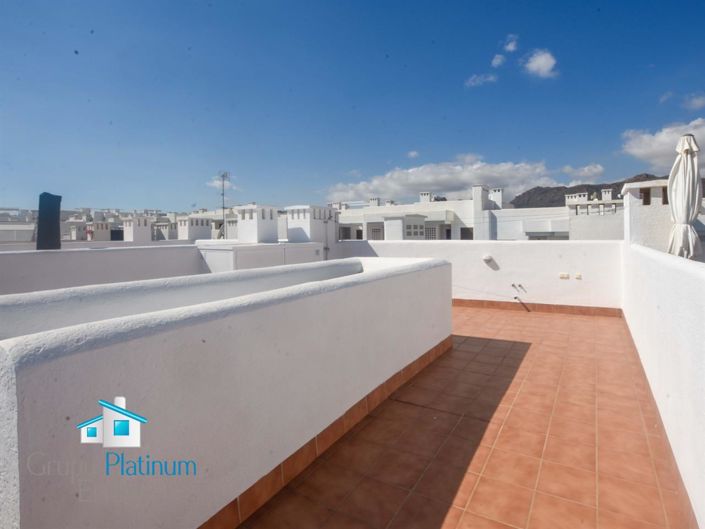 Image No.30-2 Bed Property for sale