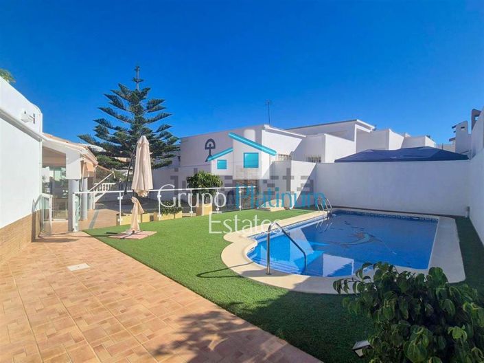 Image No.4-3 Bed Villa for sale