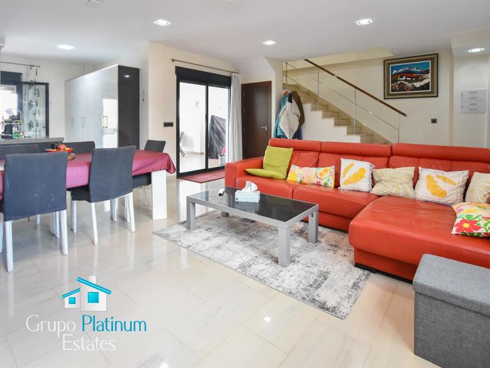 Image No.9-3 Bed Villa for sale