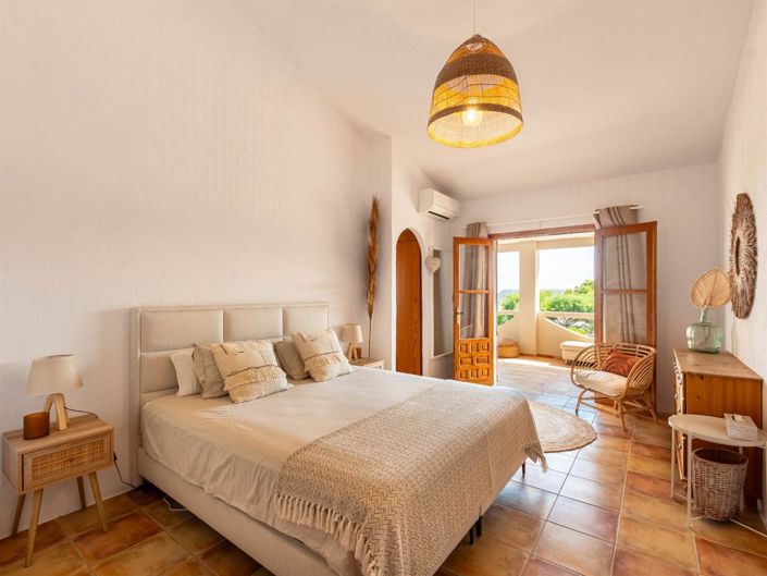 Image No.15-10 Bed Villa for sale