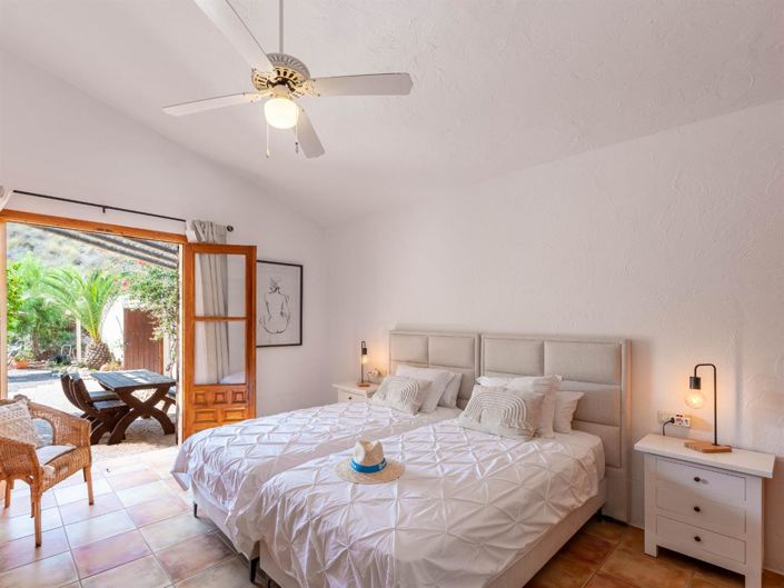 Image No.21-10 Bed Villa for sale