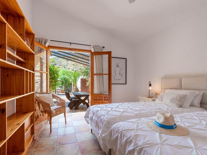 Image No.22-10 Bed Villa for sale