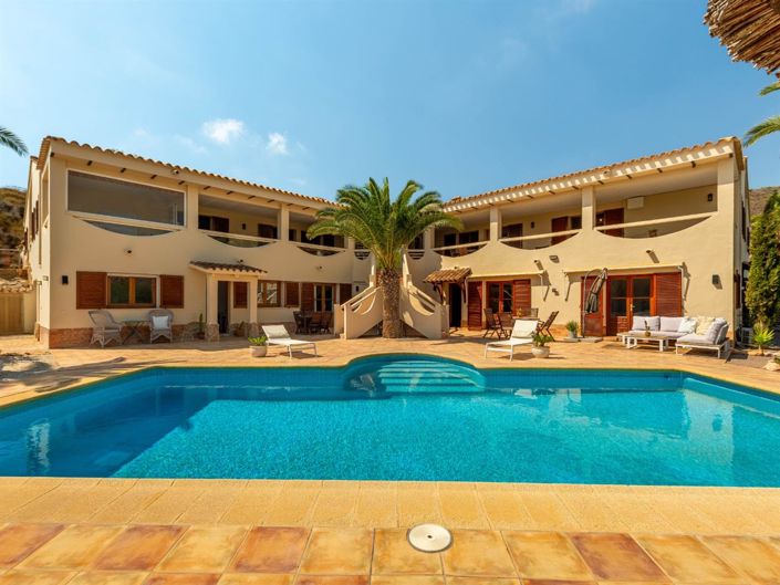 Image No.3-10 Bed Villa for sale
