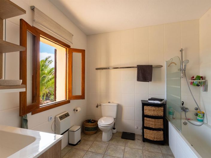 Image No.36-10 Bed Villa for sale