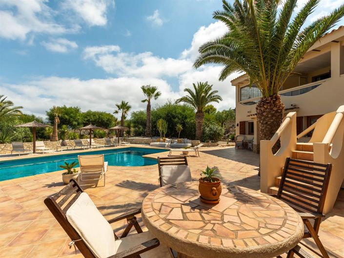 Image No.39-10 Bed Villa for sale