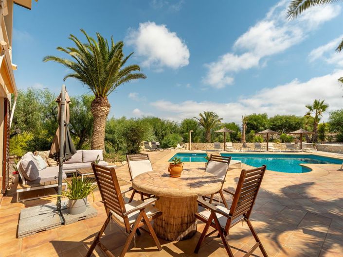 Image No.4-10 Bed Villa for sale