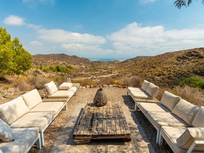Image No.5-10 Bed Villa for sale