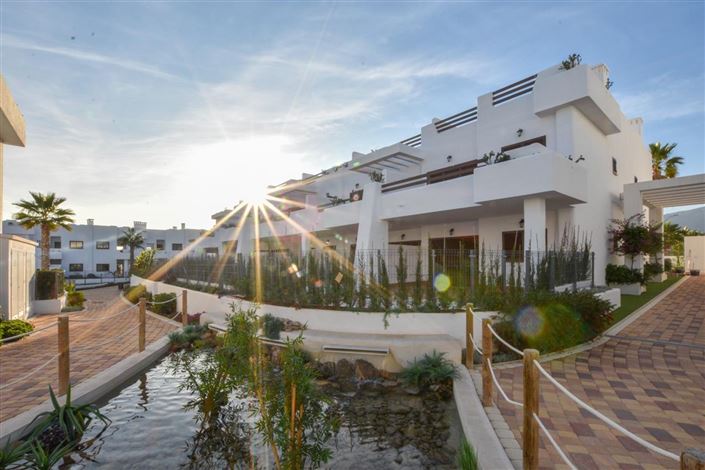 Image No.18-3 Bed Apartment for sale