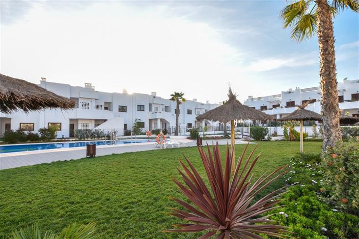 Image No.20-3 Bed Apartment for sale