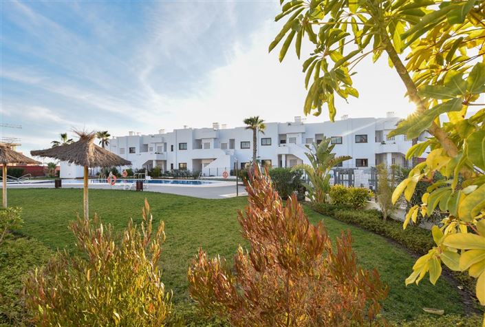 Image No.21-3 Bed Apartment for sale