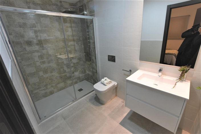 Image No.8-3 Bed Apartment for sale