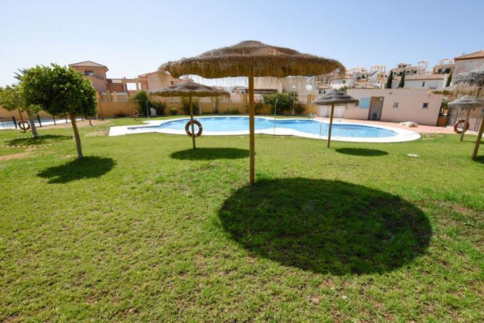 Image No.12-2 Bed Property for sale