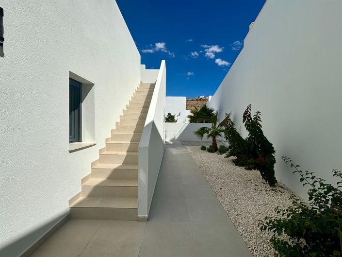 Image No.5-3 Bed Villa for sale