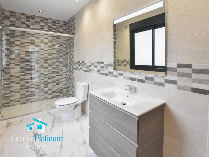 Image No.14-3 Bed Villa for sale