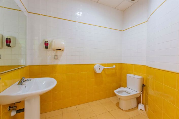 Image No.9-3 Bed Property for sale