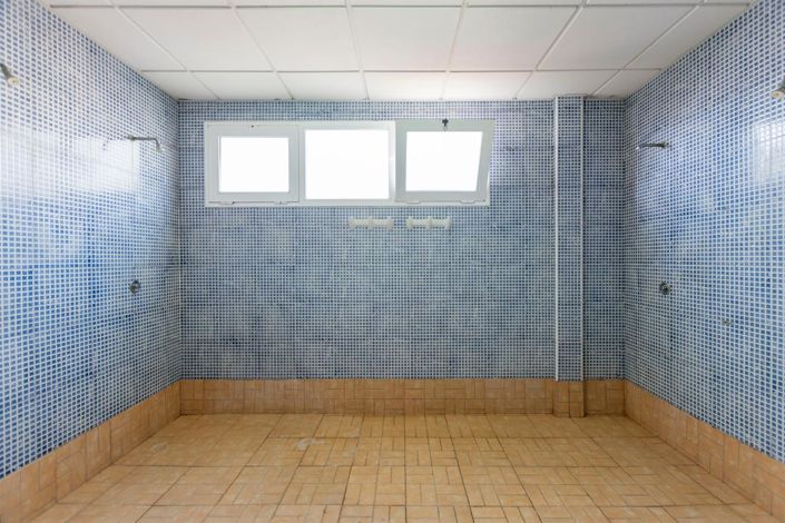 Image No.17-3 Bed Property for sale