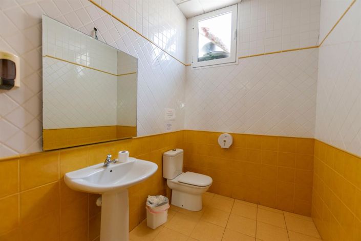 Image No.27-3 Bed Property for sale