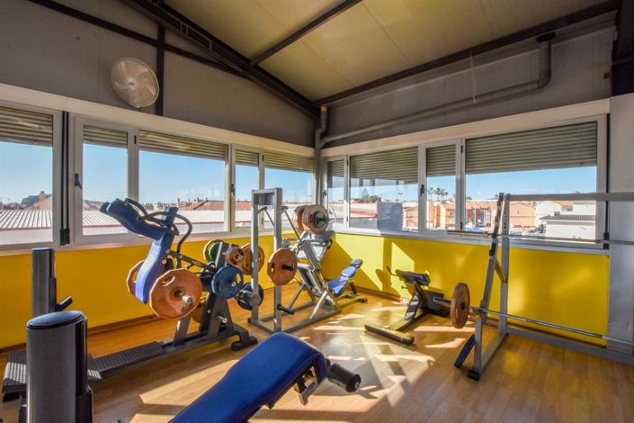 Image No.38-3 Bed Property for sale