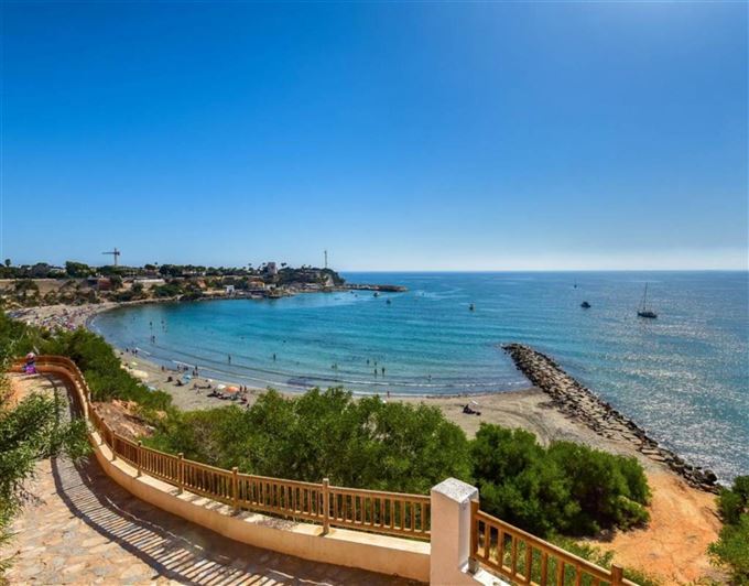 Image No.7-3 Bed Villa for sale