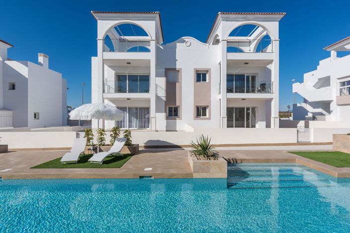 Image No.10-3 Bed Apartment for sale