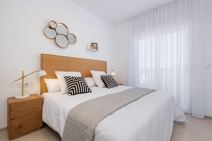 Image No.8-3 Bed Apartment for sale