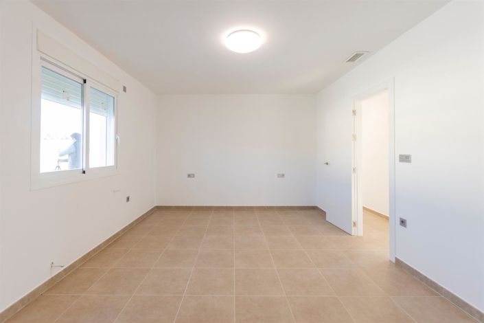 Image No.11-3 Bed Villa for sale