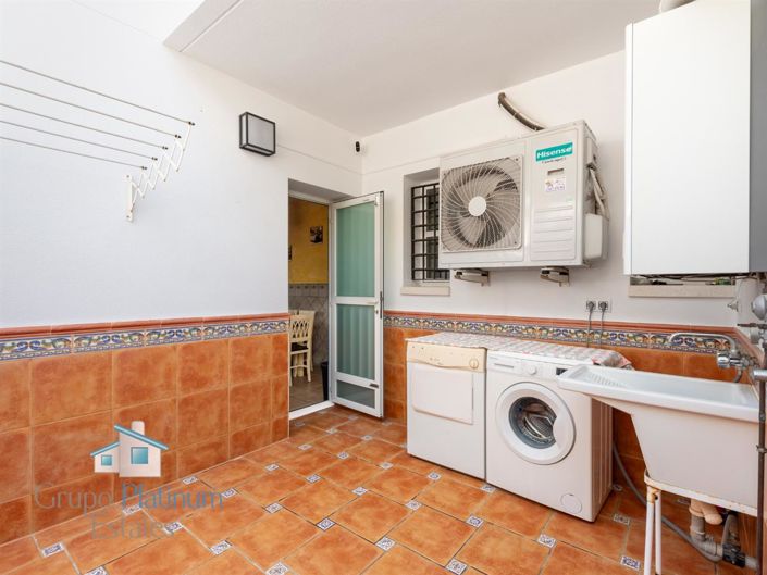 Image No.13-3 Bed Villa for sale