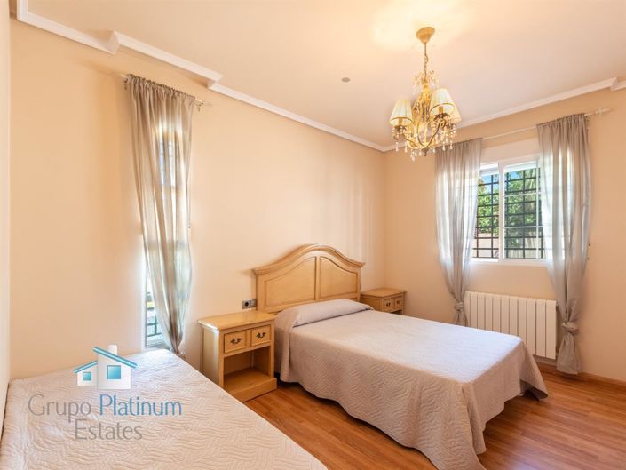 Image No.19-3 Bed Villa for sale