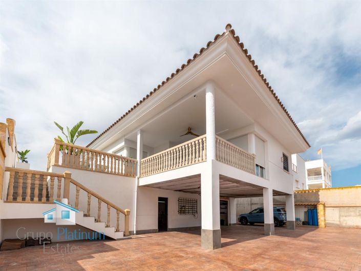 Image No.31-3 Bed Villa for sale