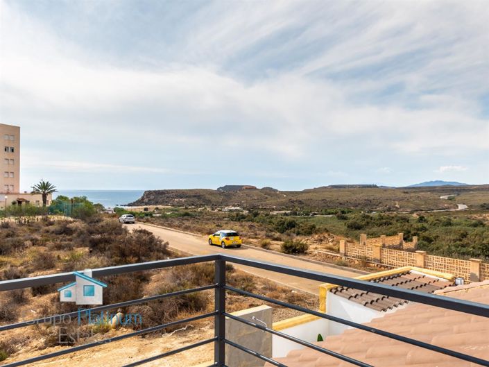 Image No.4-3 Bed Villa for sale