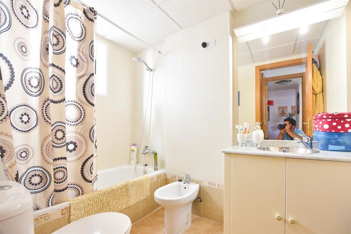 Image No.14-2 Bed Apartment for sale