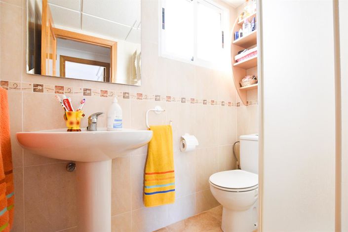 Image No.15-2 Bed Apartment for sale