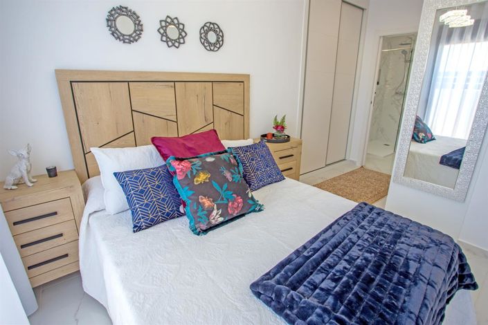 Image No.17-3 Bed Villa for sale