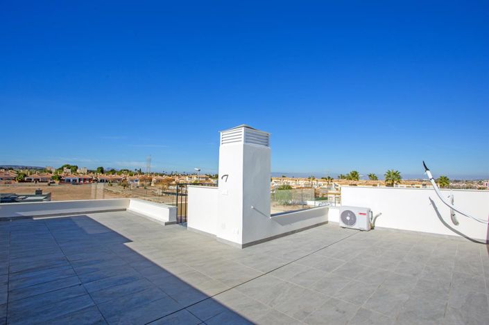 Image No.7-3 Bed Villa for sale