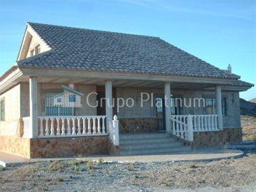 582-town-house-for-sale-in-casarejos-2-large