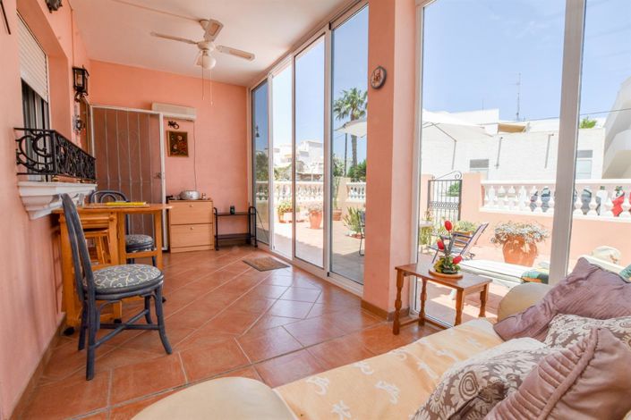 Image No.10-2 Bed Property for sale